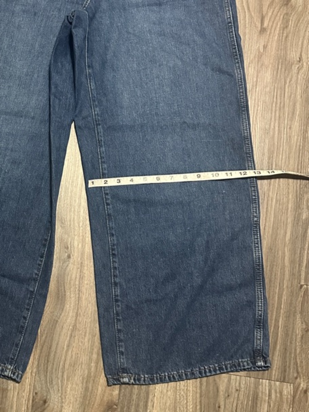 Old Navy High-Rise Baggy Wide Leg Jeans in Medium Blue. - Picture 8 of 11